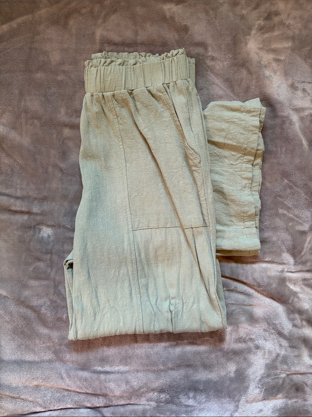 Women’s Elastic Waist Sage Green Pull-On Pants